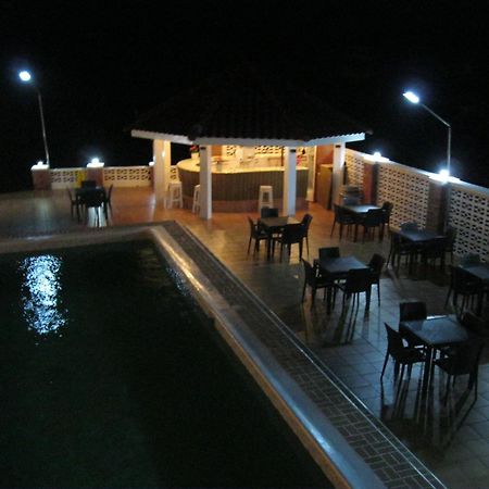 Fisherman'S Inn Hotel Florence Hall ภายนอก รูปภาพ
