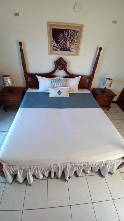 Fisherman'S Inn Hotel Florence Hall ภายนอก รูปภาพ