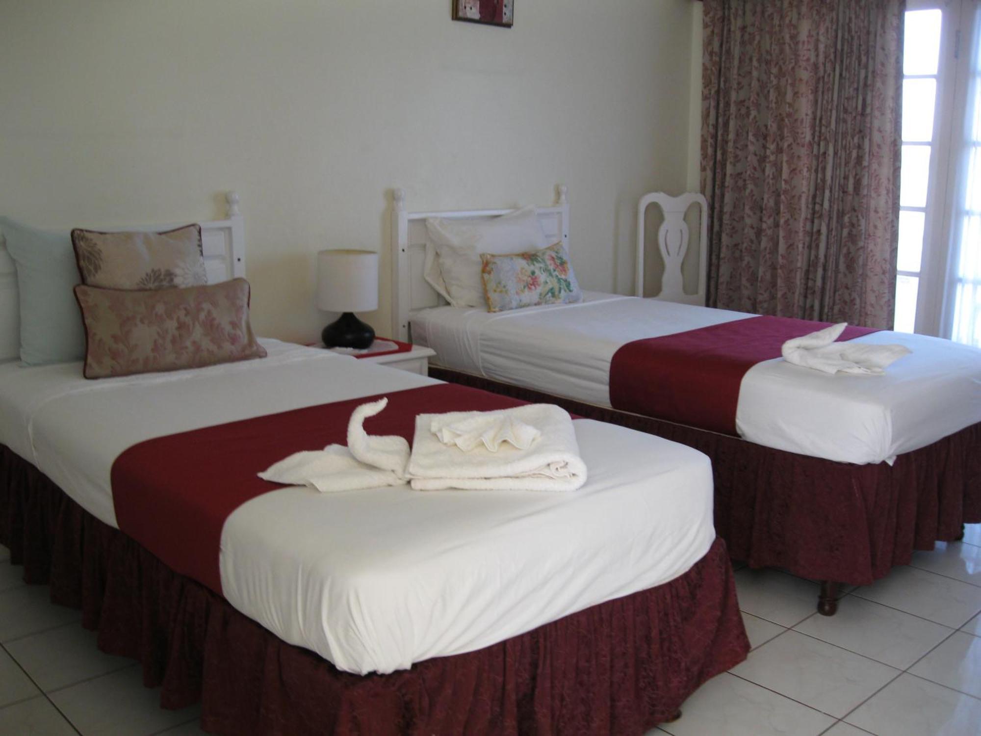 Fisherman'S Inn Hotel Florence Hall ภายนอก รูปภาพ