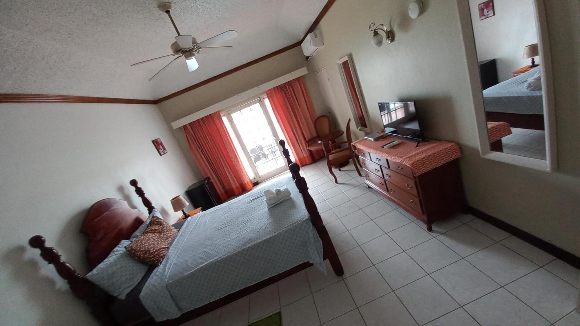 Fisherman'S Inn Hotel Florence Hall ภายนอก รูปภาพ